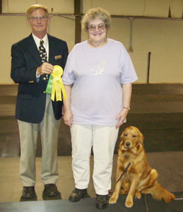 SmallPicture of Tryssie earning 2nd CDX leg